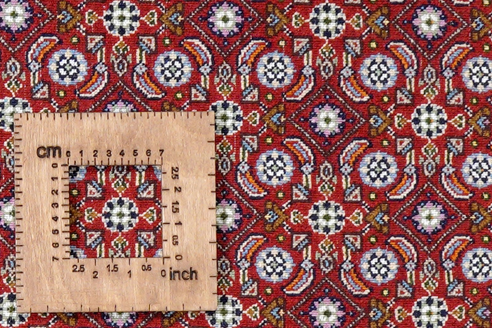 Moud Mahi — Hand-knotted, 76x124 cm, Red, 100% Virgin Wool | View 8