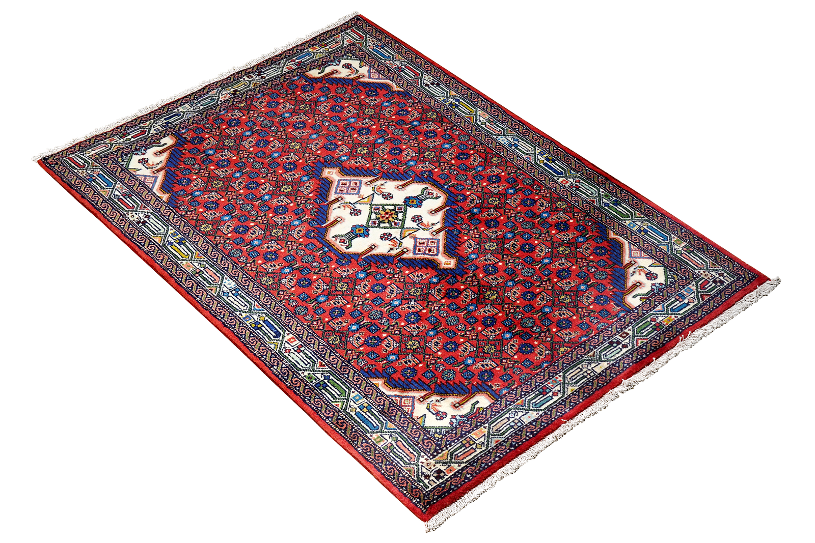 Assadabad — Hand-knotted, 106x152 cm, Red, 100% Virgin Wool | View 4