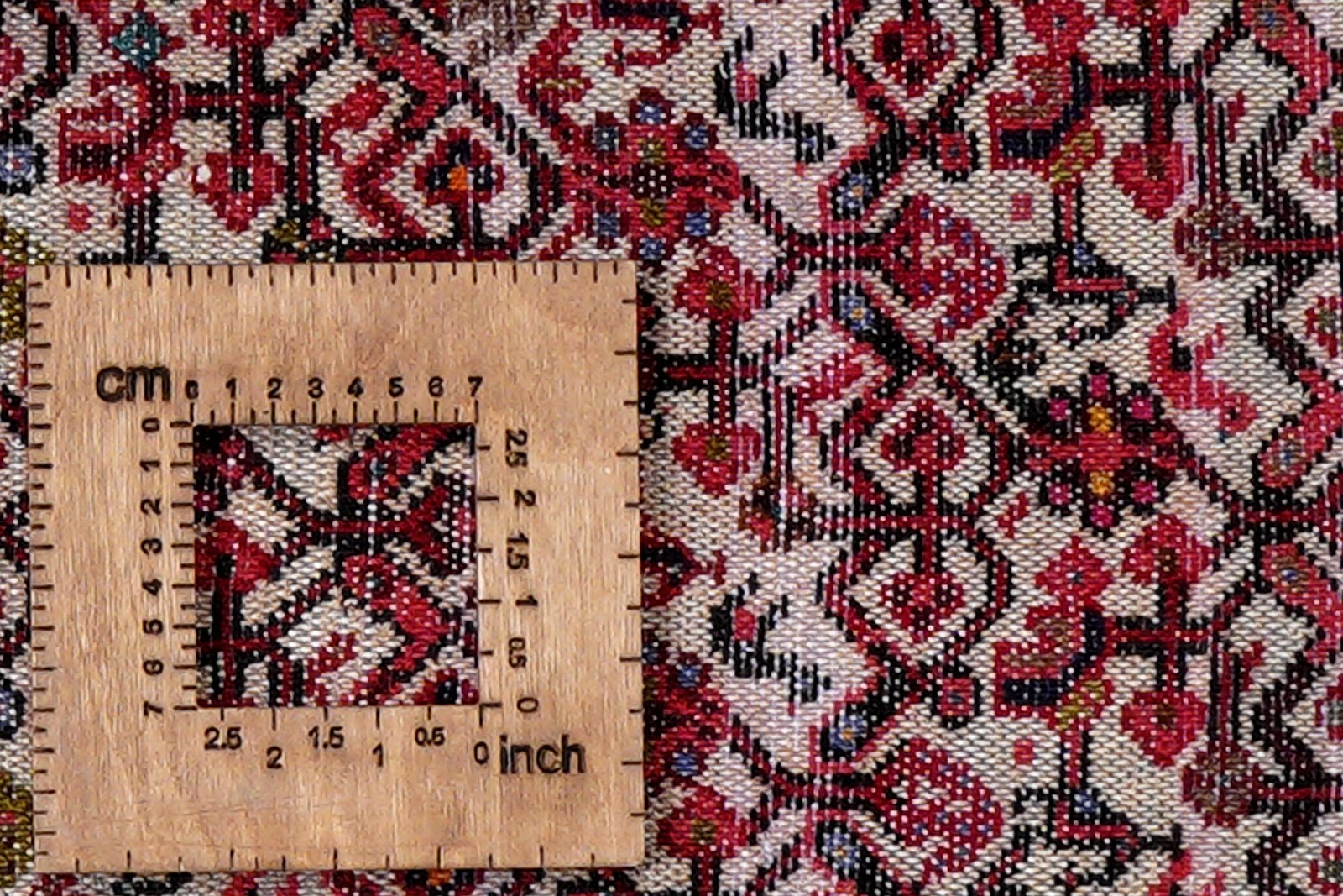 Assadabad — Hand-knotted, 79x209 cm, Beige, 100% Virgin Wool | View 8