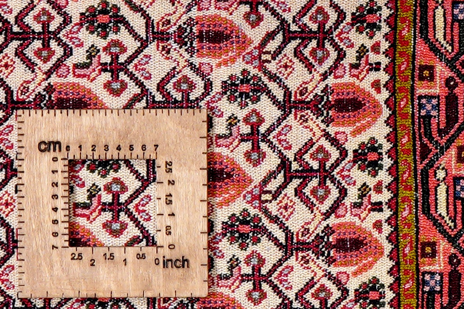 Assadabad — Hand-knotted, 74x185 cm, Beige, 100% Virgin Wool | View 8