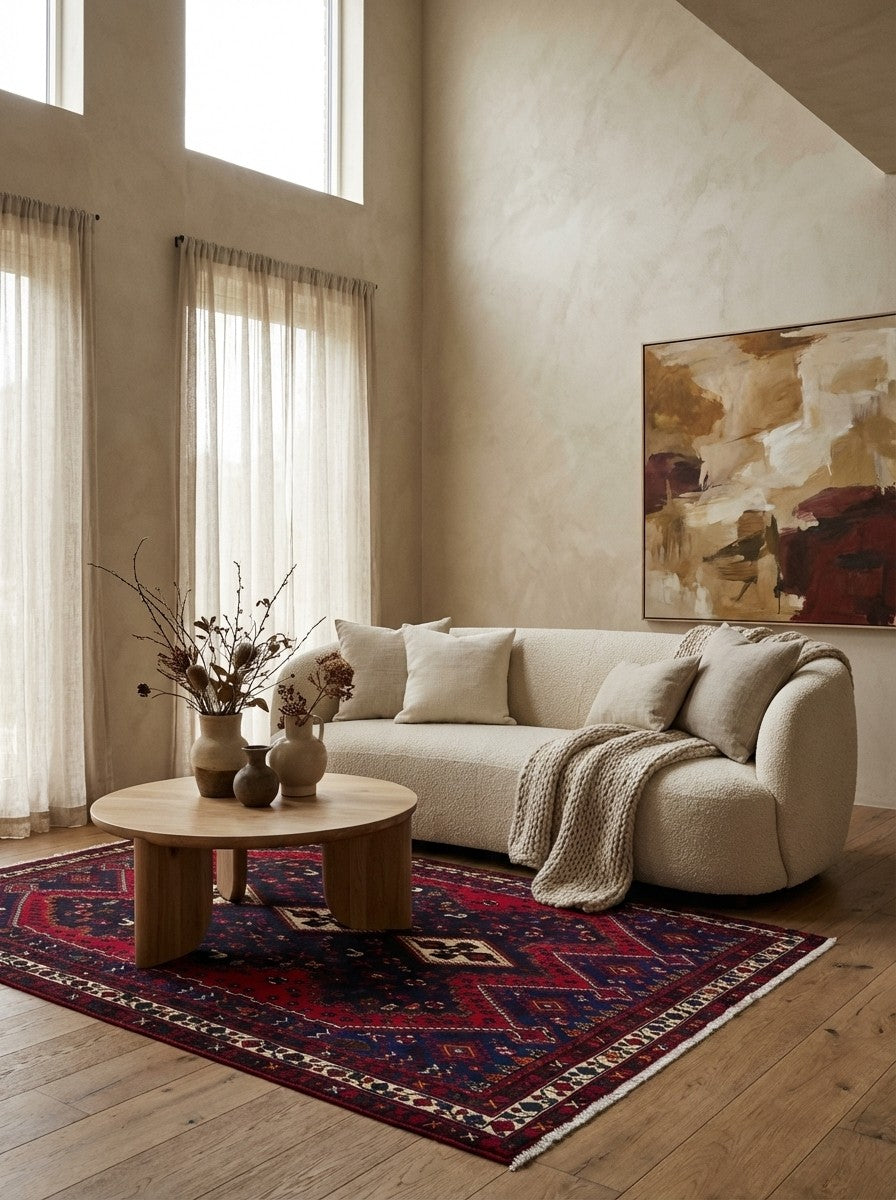 Afshar — Hand-knotted, 160x230 cm, Red, 100% Virgin Wool | Detail view