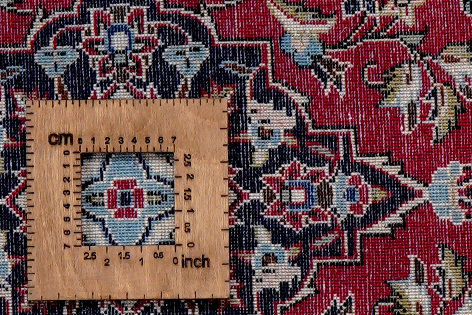 Ardakan — Hand-knotted, 98x144 cm, Red, 100% Virgin Wool | View 8