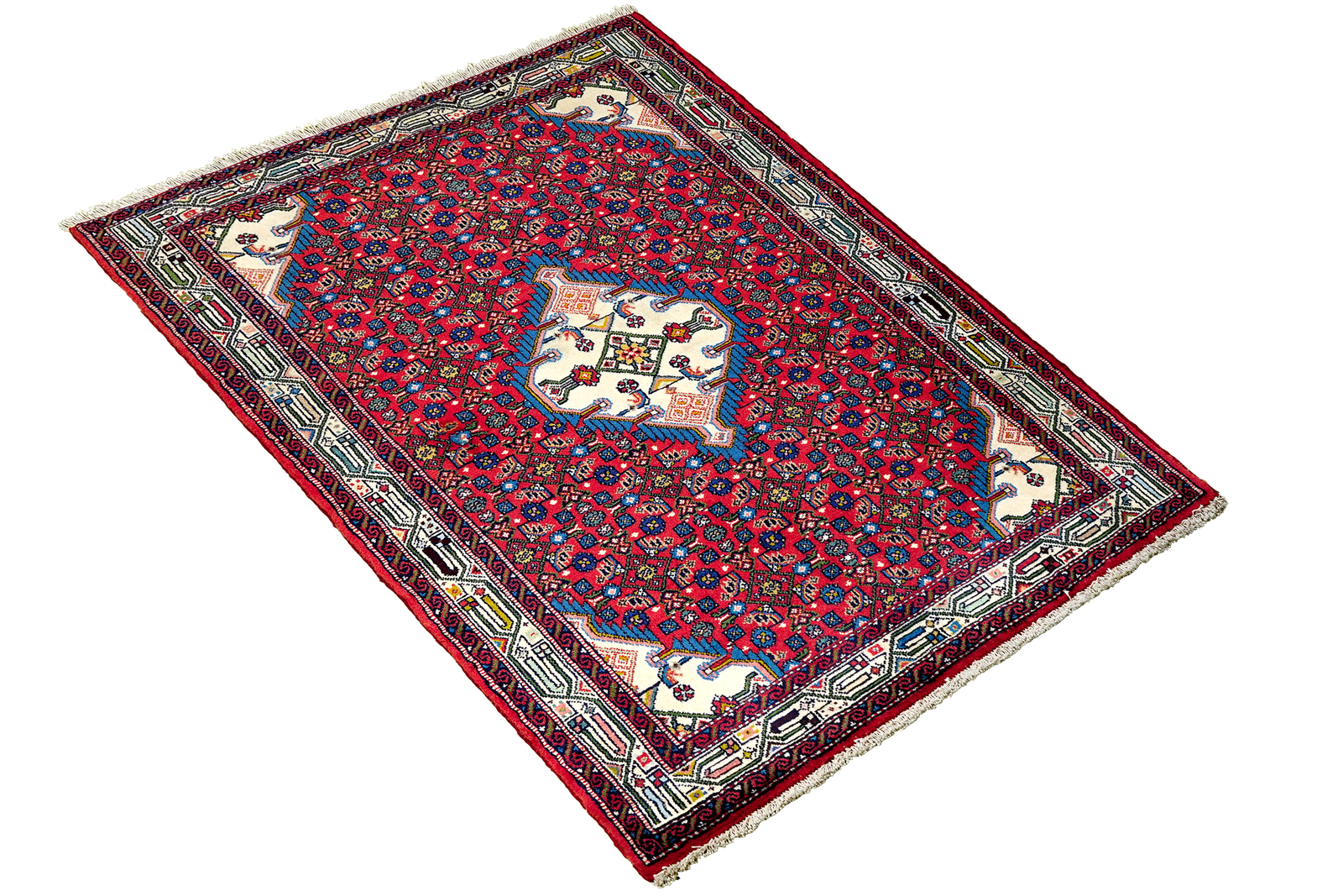 Assadabad — Hand-knotted, 107x154 cm, Red, 100% Virgin Wool | View 4