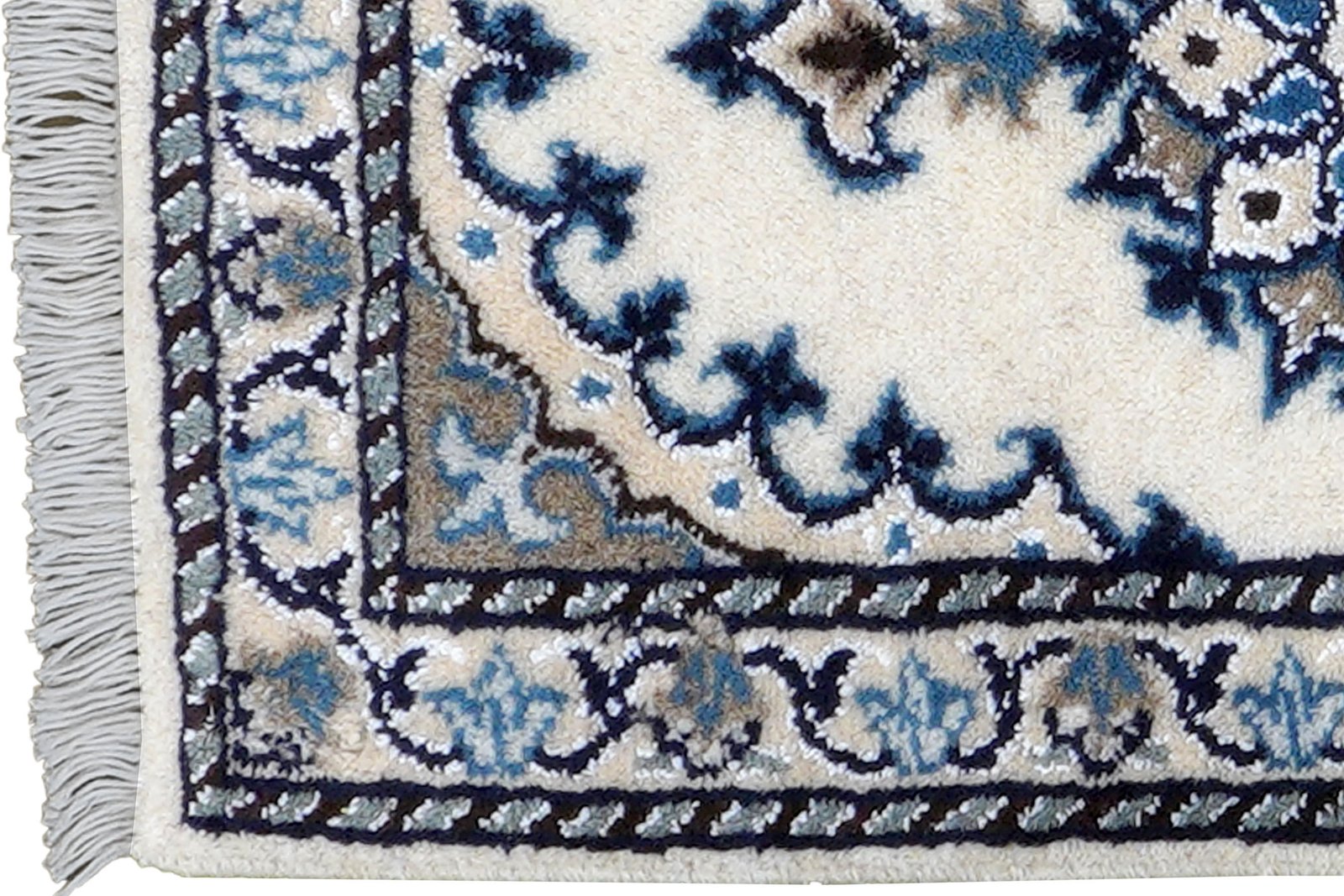 Nain 12La — Hand-knotted, 39x61 cm, Beige, 100% Virgin Wool | View 3