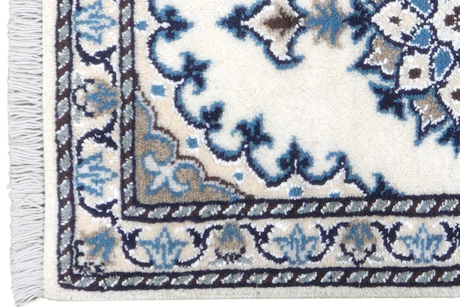 Nain 12La — Hand-knotted, 40x65 cm, Beige, 100% Virgin Wool | View 3