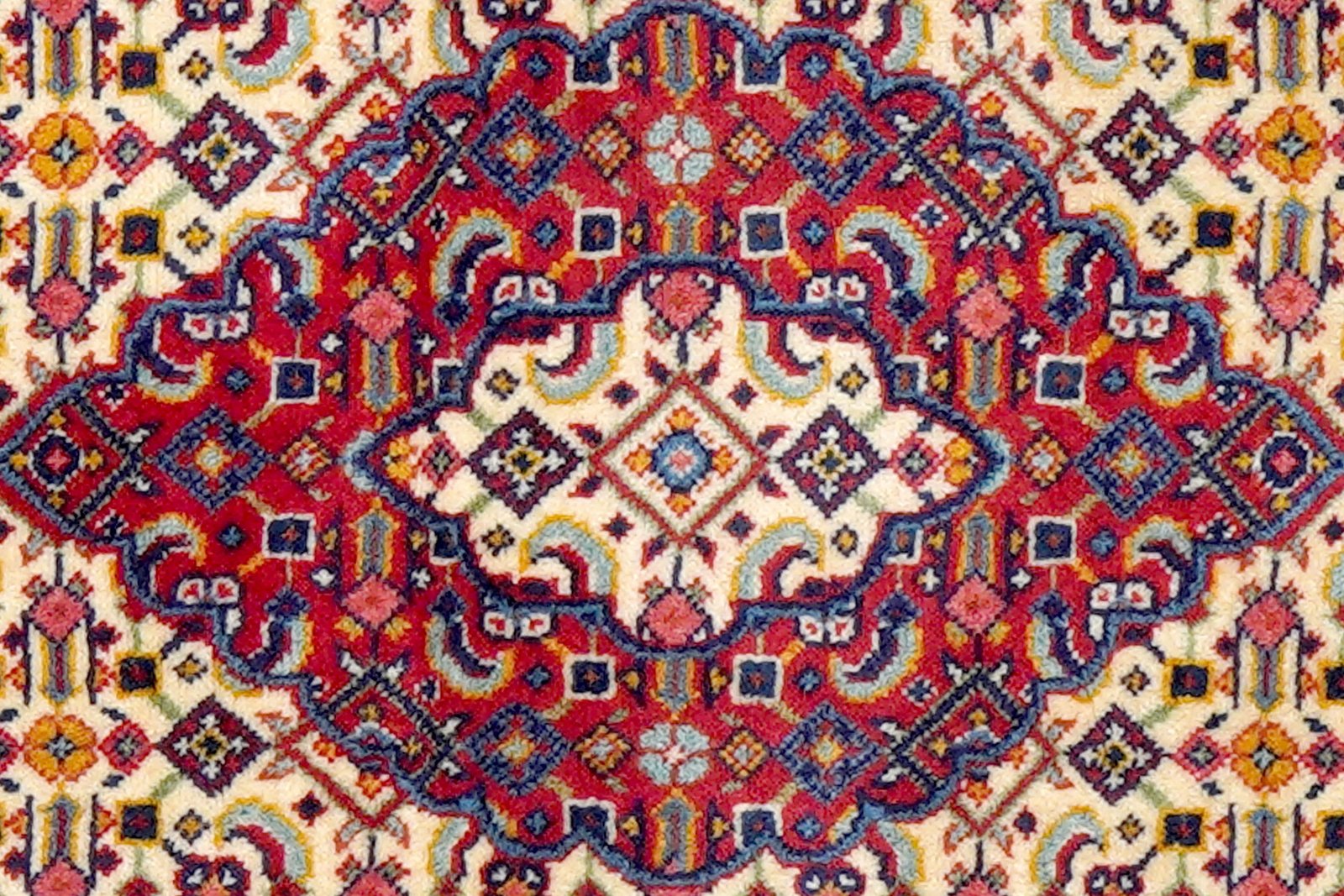 Sarough — Hand-knotted, 67x78 cm, Beige, 100% Virgin Wool | View 6