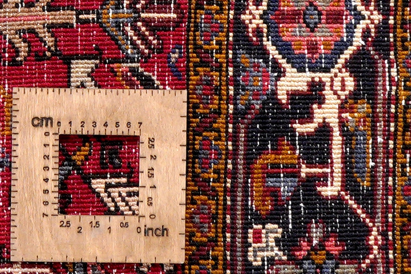 Mehrewan — Hand-knotted, 155x198 cm, Red, 100% Virgin Wool | View 8