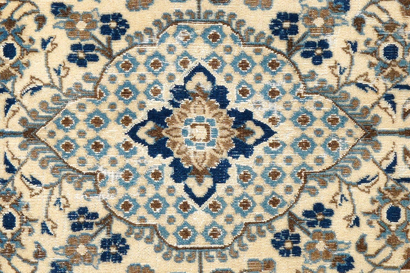 Heritage — Hand-knotted, 85x135 cm, Beige, 100% Virgin Wool | View 6
