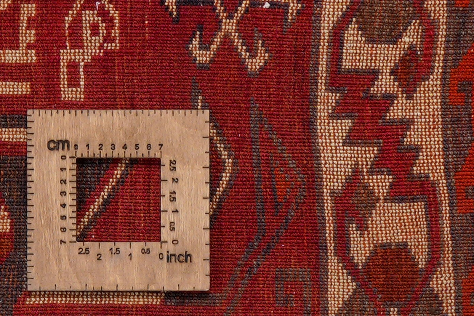 Heritage — Hand-knotted, 180x236 cm, Red, 100% Virgin Wool | View 8