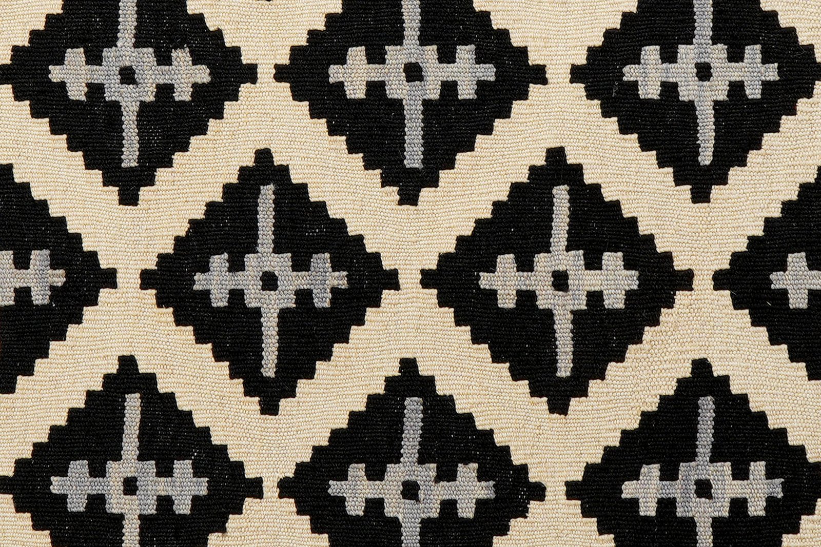 Kelim Gashgai — Handmade, 83x117 cm, Beige, 100% Virgin Wool | View 5