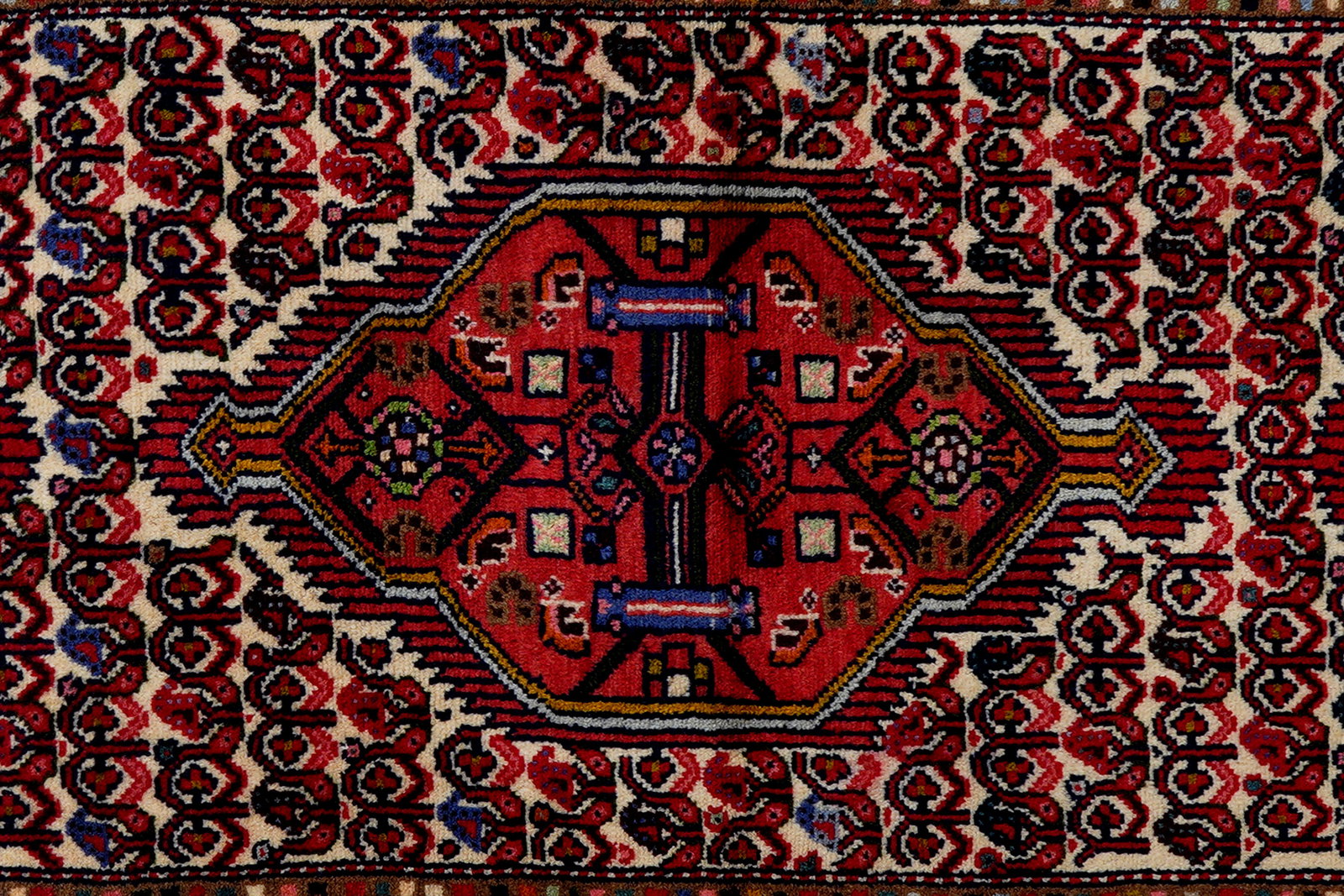 Assadabad — Handgefertigt, 290x79 cm, Rot, 100% Virgin Wool | View 7