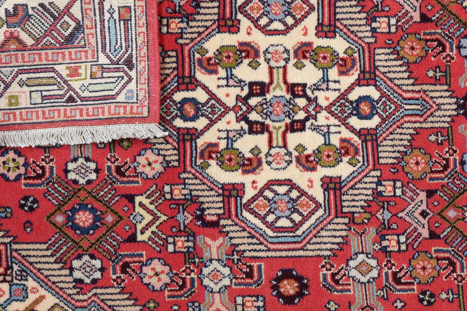 Assadabad — Hand-knotted, 89x290 cm, Red, 100% Virgin Wool | View 7