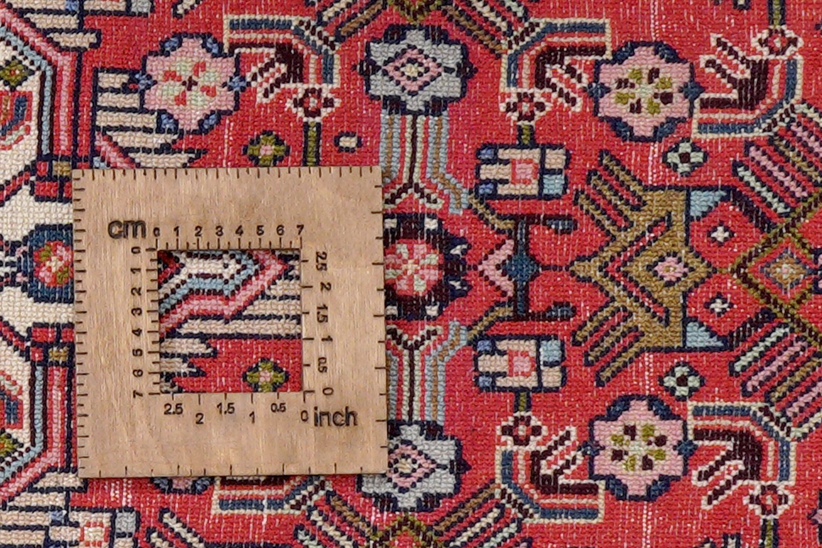Assadabad — Hand-knotted, 89x290 cm, Red, 100% Virgin Wool | View 8
