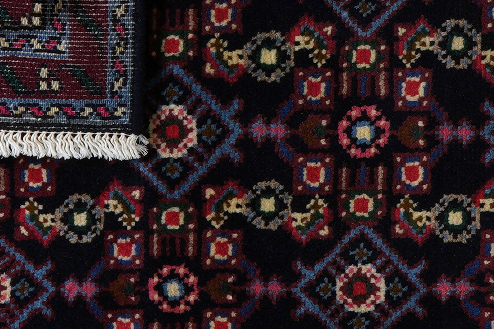 Hamadan — Handgefertigt, 89x58 cm, Rot, 100% Virgin Wool | View 8