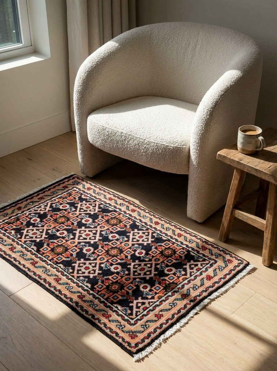 Hamadan — Hand-knotted, 60x95 cm, Blue, 100% Virgin Wool | Detail view