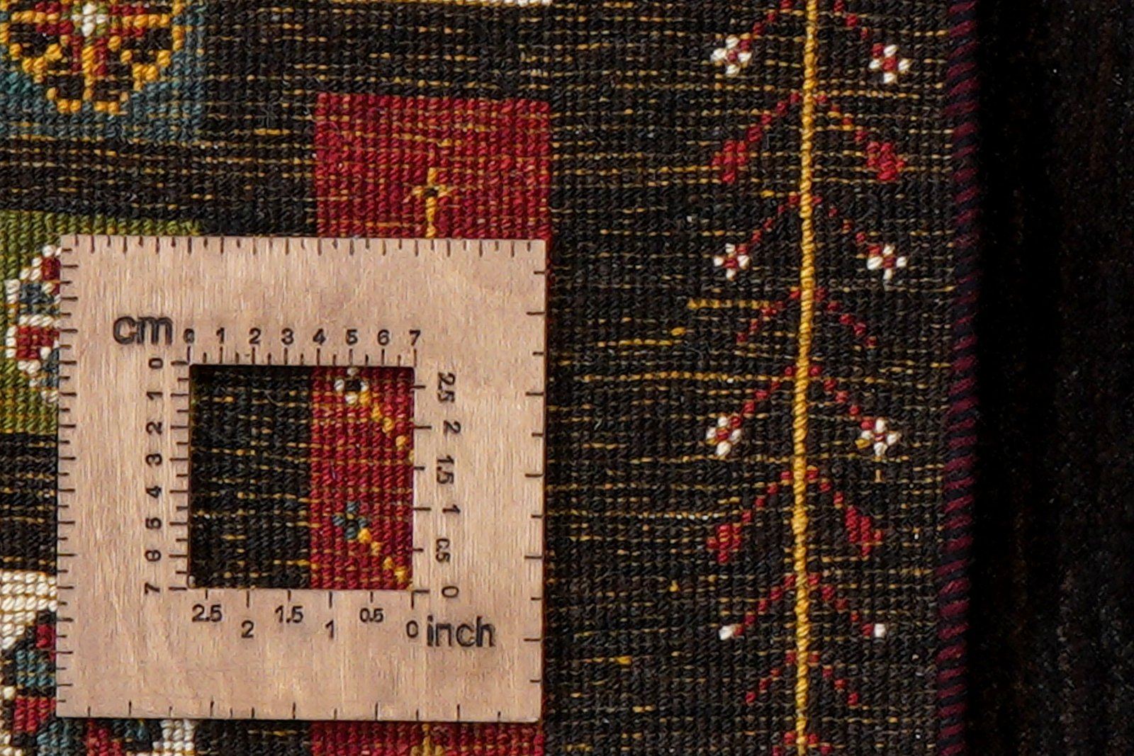 Rizbaf — Hand-knotted, 119x184 cm, Black, 100% Virgin Wool | View 8