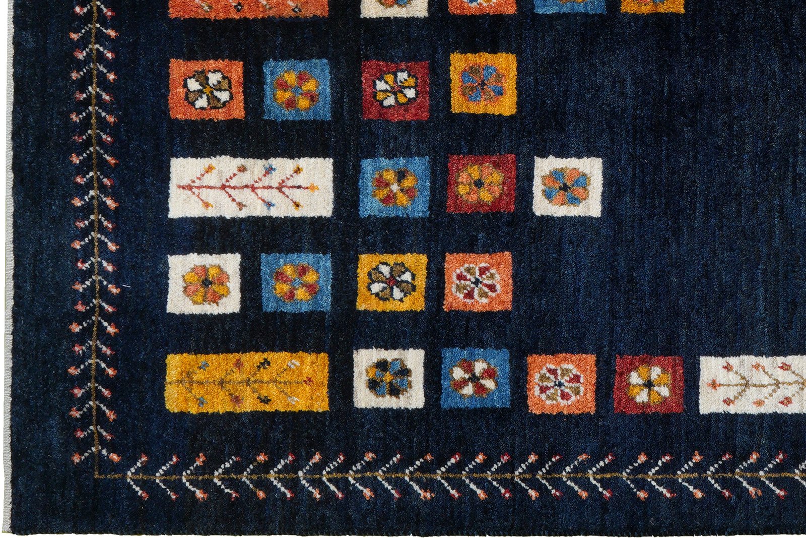 Rizbaf — Hand-knotted, 125x182 cm, Blue, 100% Virgin Wool | View 3