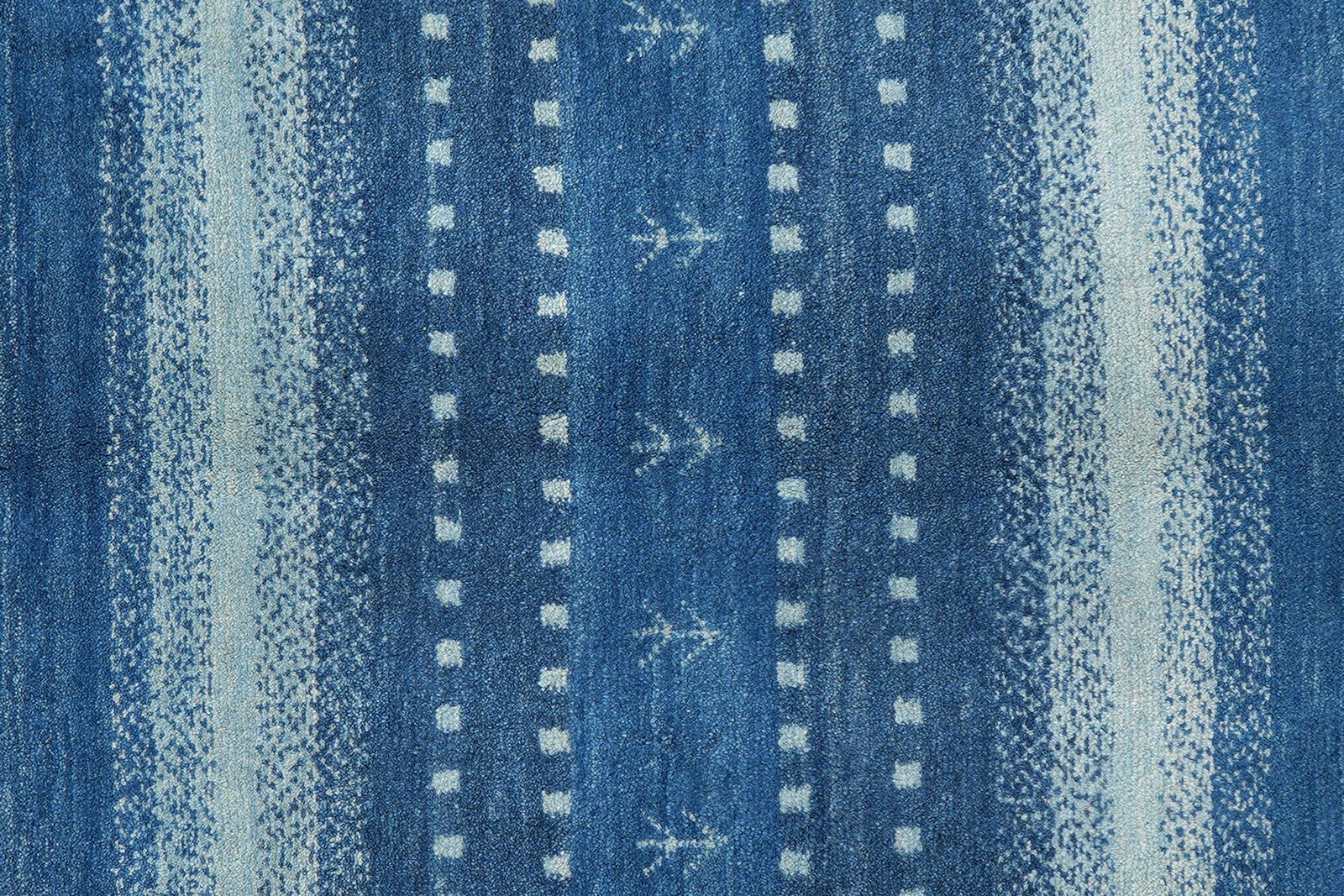 Gabbeh Sonnat — Hand-knotted, 153x200 cm, Blue, 100% Virgin Wool | View 6