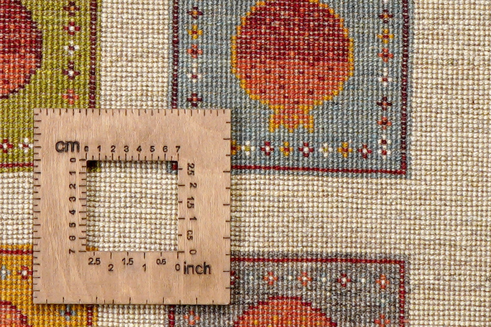 Rizbaf — Handgefertigt, 239x170 cm, Beige, 100% Virgin Wool | View 9