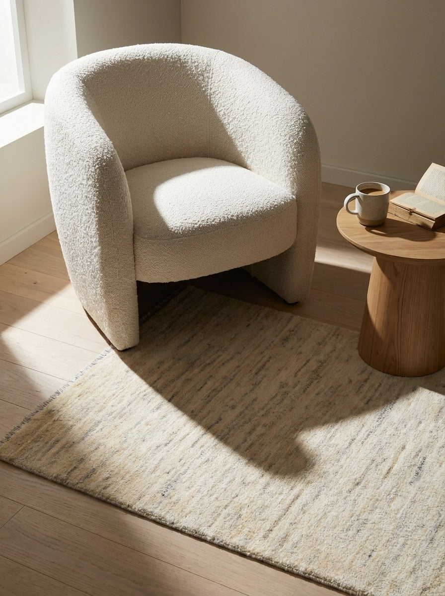 Gabbeh — Hand-knotted, 80x126 cm, Beige, 100% Virgin Wool | Detail view