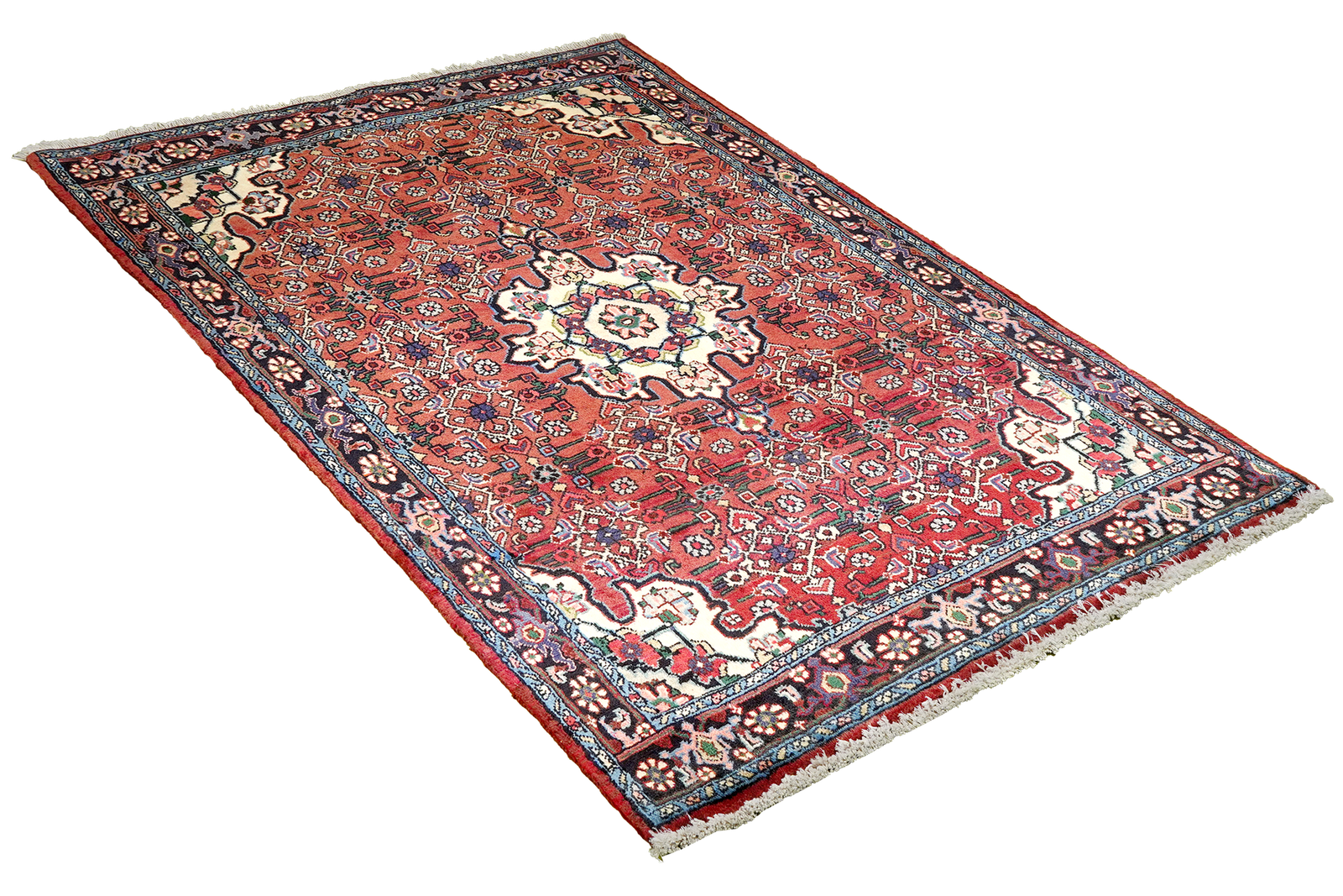 Bidjar Zandjan — Hand-knotted, 104x154 cm, Red, 100% Virgin Wool | View 4