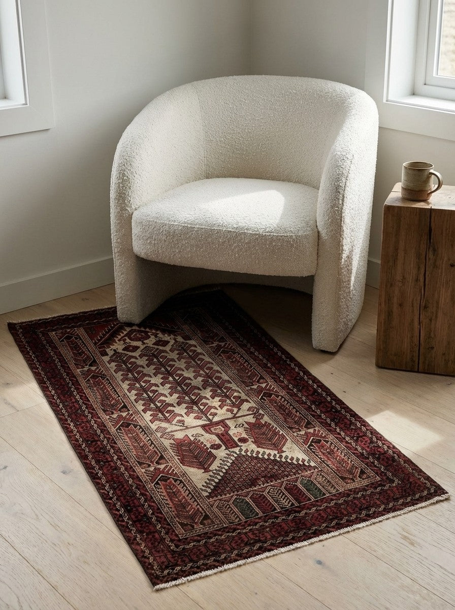 Heritage Hani — Hand-knotted, 100x185 cm, Brown, 100% Virgin Wool | Detail view