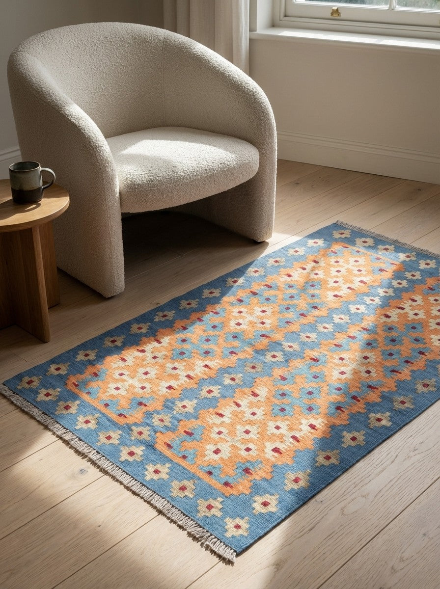 Kelim Gashgai — Handmade, 84x134 cm, Blue, 100% Virgin Wool | Detail view