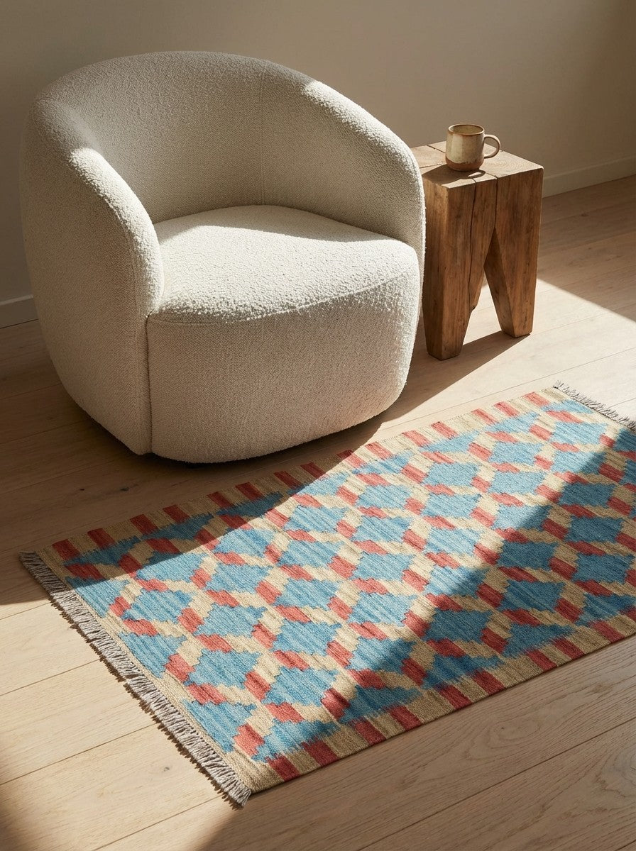 Kelim Gashgai — Handmade, 79x120 cm, Blue, 100% Virgin Wool | Detail view