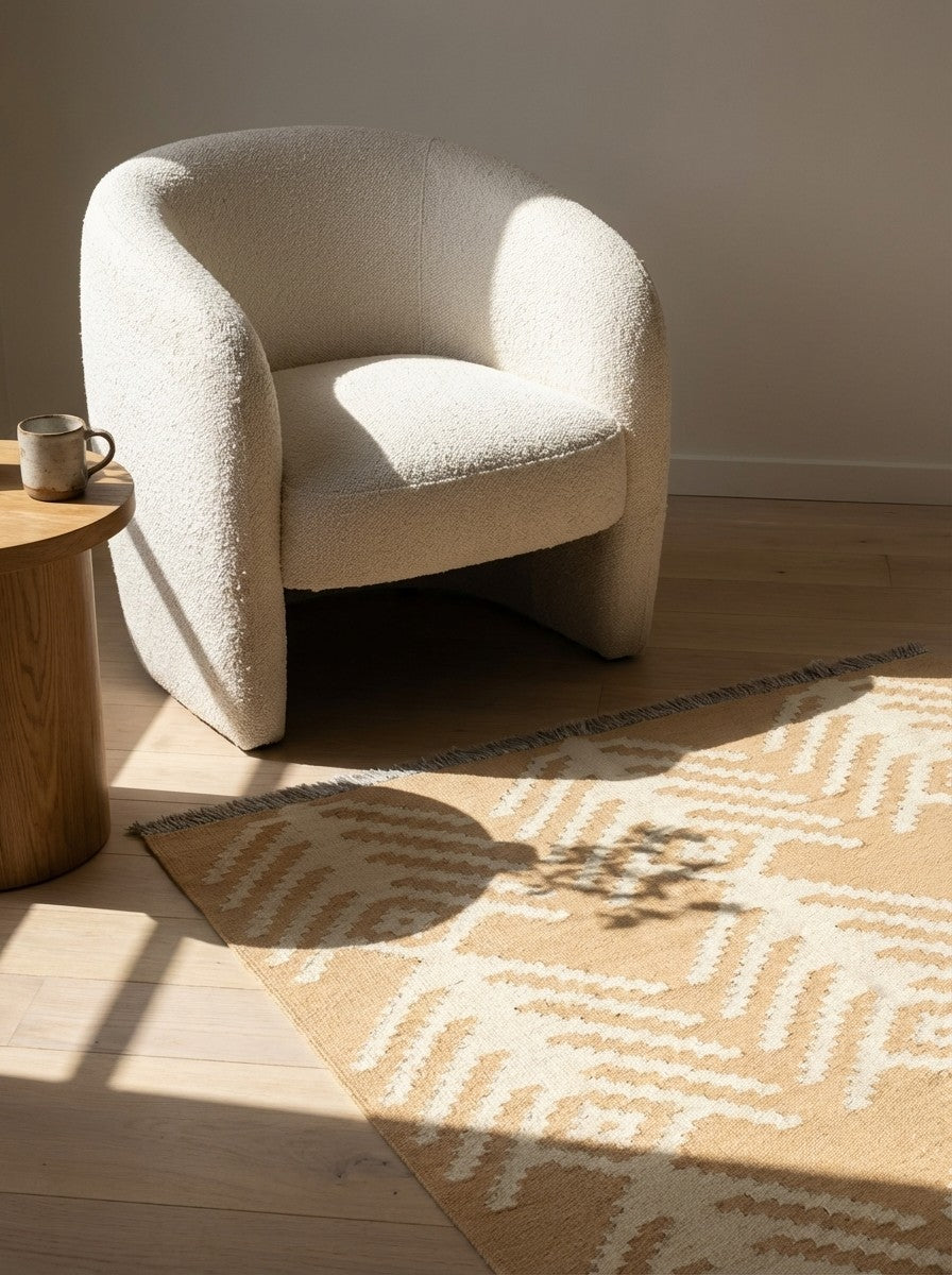 Kelim Gashgai — Handmade, 102x149 cm, Beige, 100% Virgin Wool | Detail view