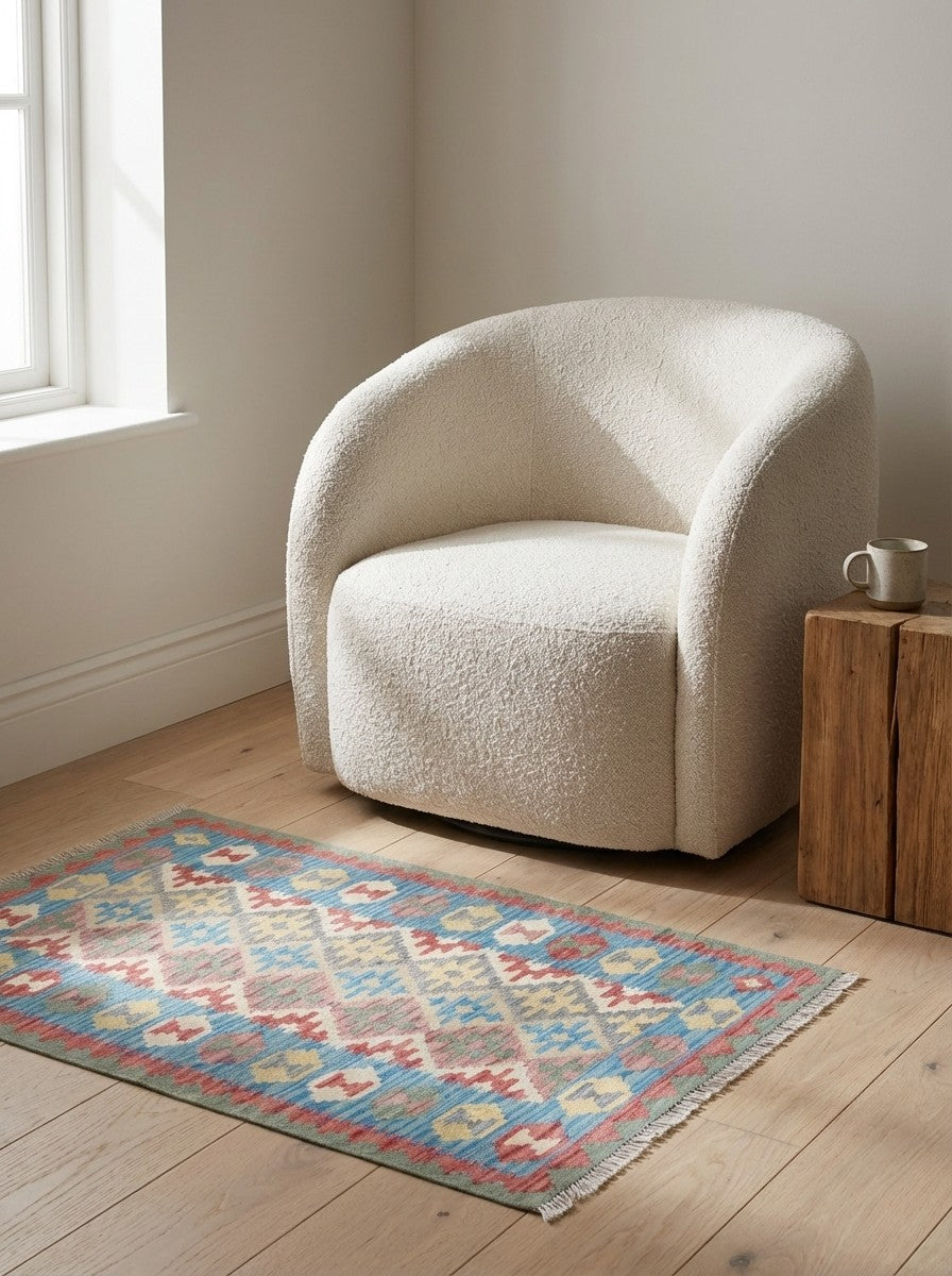 Kelim Gashgai — Handmade, 105x157 cm, Beige, 100% Virgin Wool | Detail view