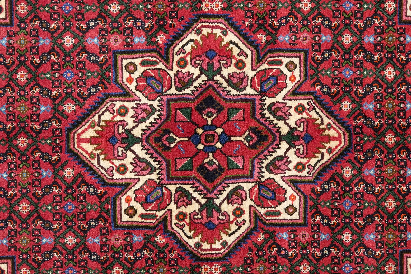 Hosseinabad — Hand-knotted, 155x210 cm, Red, 100% Virgin Wool | View 6