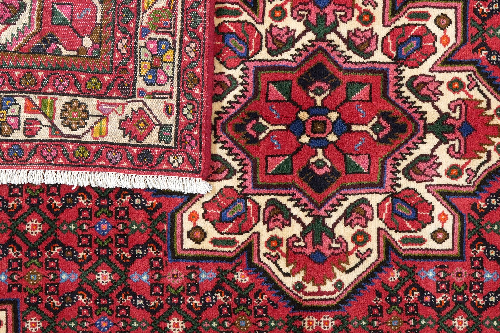 Hosseinabad — Hand-knotted, 155x210 cm, Red, 100% Virgin Wool | View 7