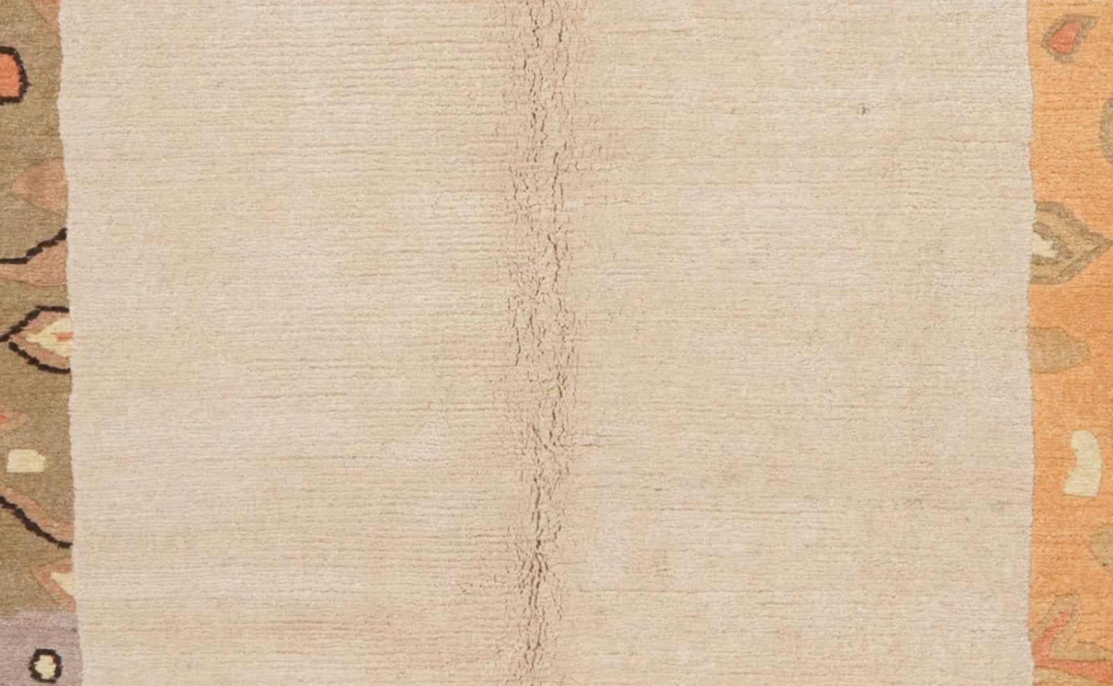 Nepal Priya — Hand-knotted, 152x195 cm, Beige, 100% Virgin Wool | View 4
