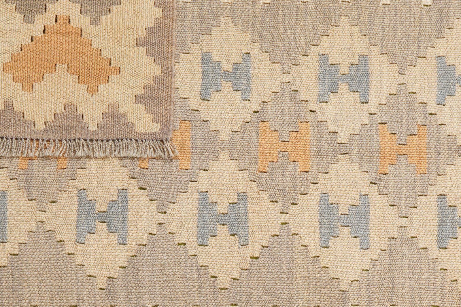 Kelim Gashgai — Handmade, 120x169 cm, Beige, 100% Virgin Wool | View 6
