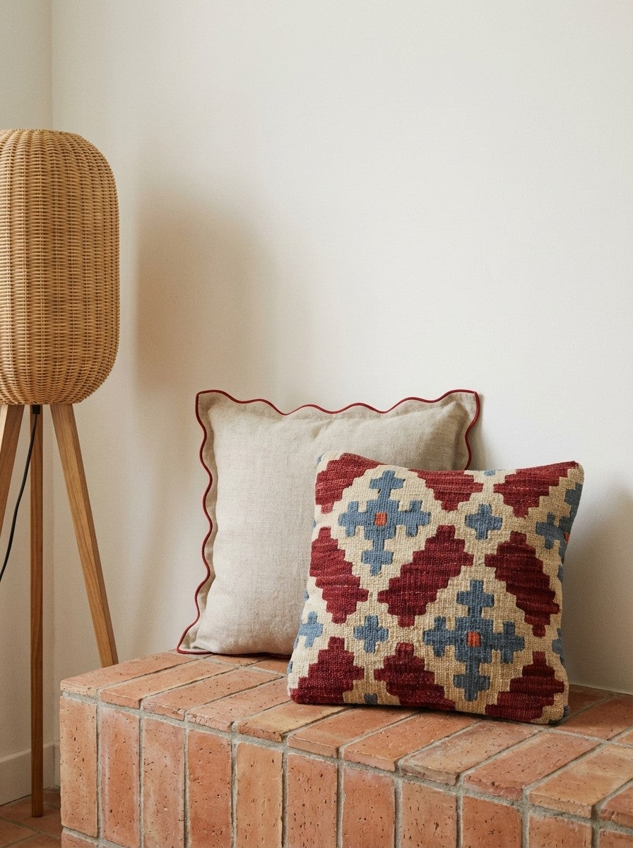 Kelim Kissen — Handmade, 40x40 cm, Multicolor, 100% Virgin Wool | Back view