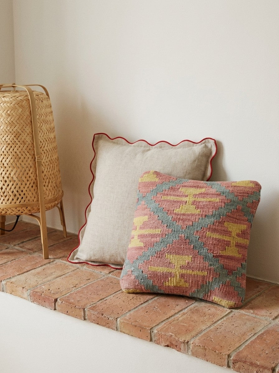 Kelim Kissen — Handmade, 40x40 cm, Multicolor, 100% Virgin Wool | Back view