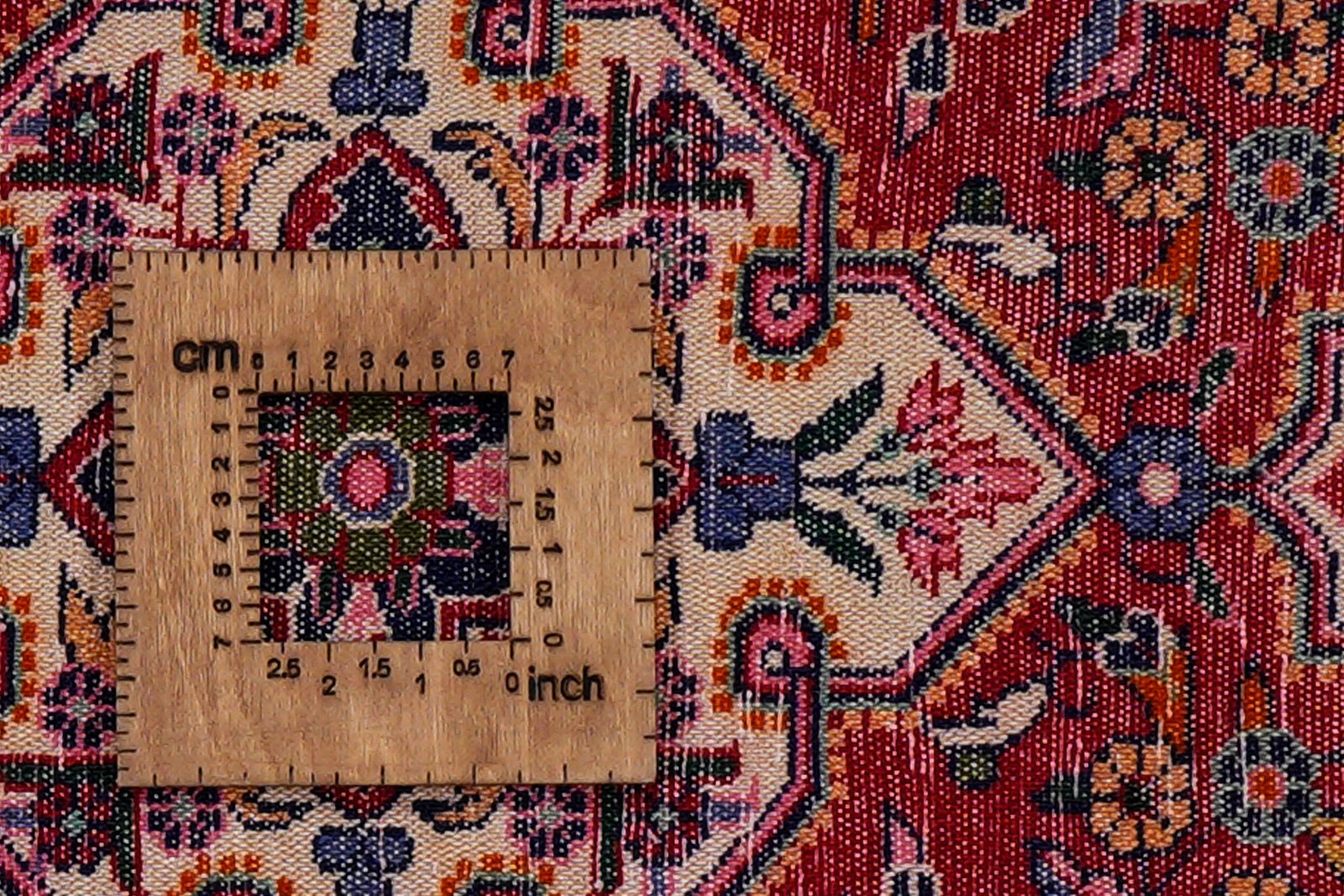 Djozan — Hand-knotted, 108x156 cm, Red, 100% Virgin Wool | View 8