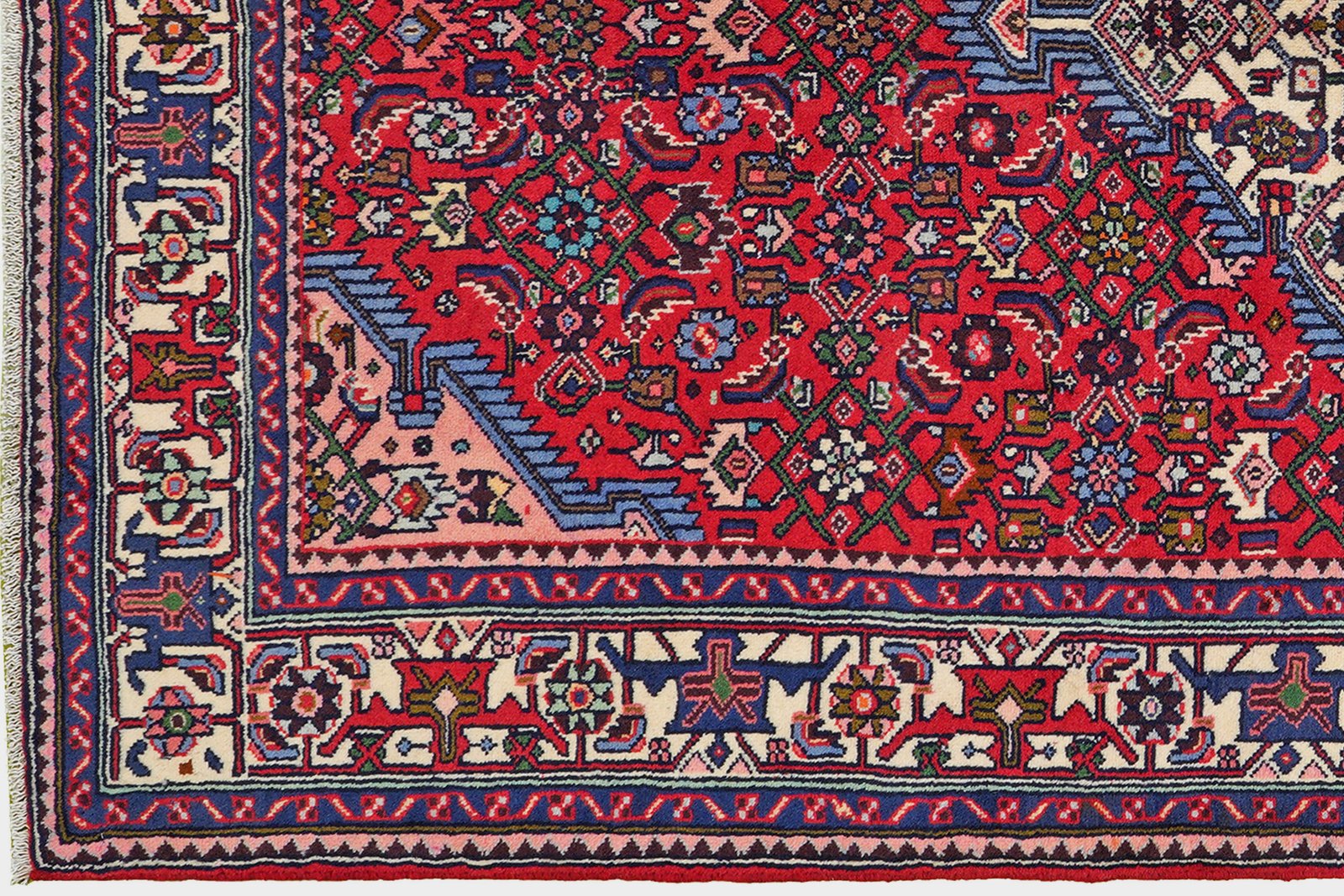 Assadabad — Hand-knotted, 133x207 cm, Red, 100% Virgin Wool | View 3