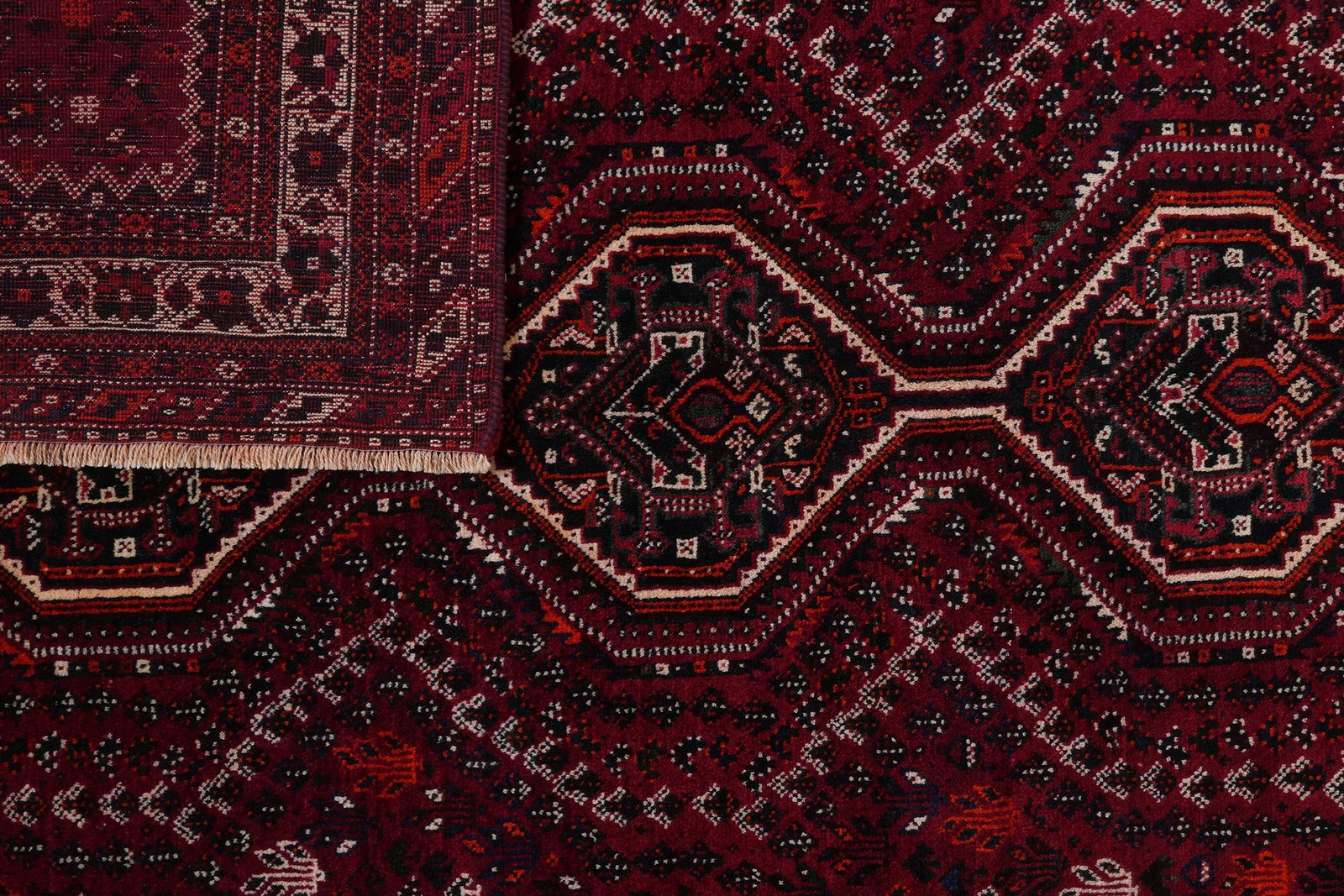 Shiraz — Hand-knotted, 209x308 cm, Red, 100% Virgin Wool | View 7