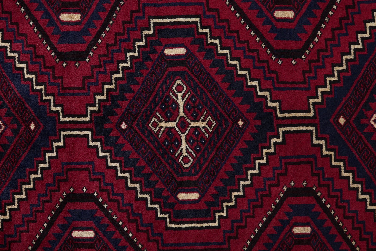 Lori — Hand-knotted, 169x260 cm, Red, 100% Virgin Wool | View 6