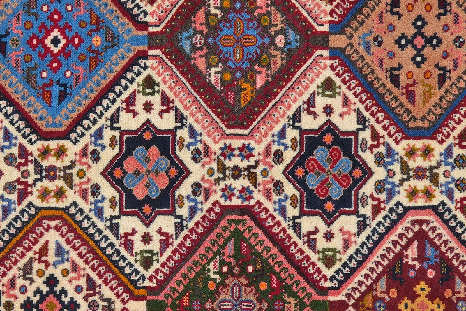 Yalameh — Hand-knotted, 101x160 cm, Beige, 100% Virgin Wool | View 6