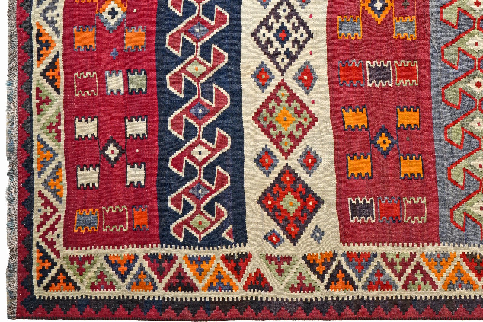 Kelim Gashgai Old — Handmade, 185x272 cm, Multicolor, 100% Virgin Wool | View 3