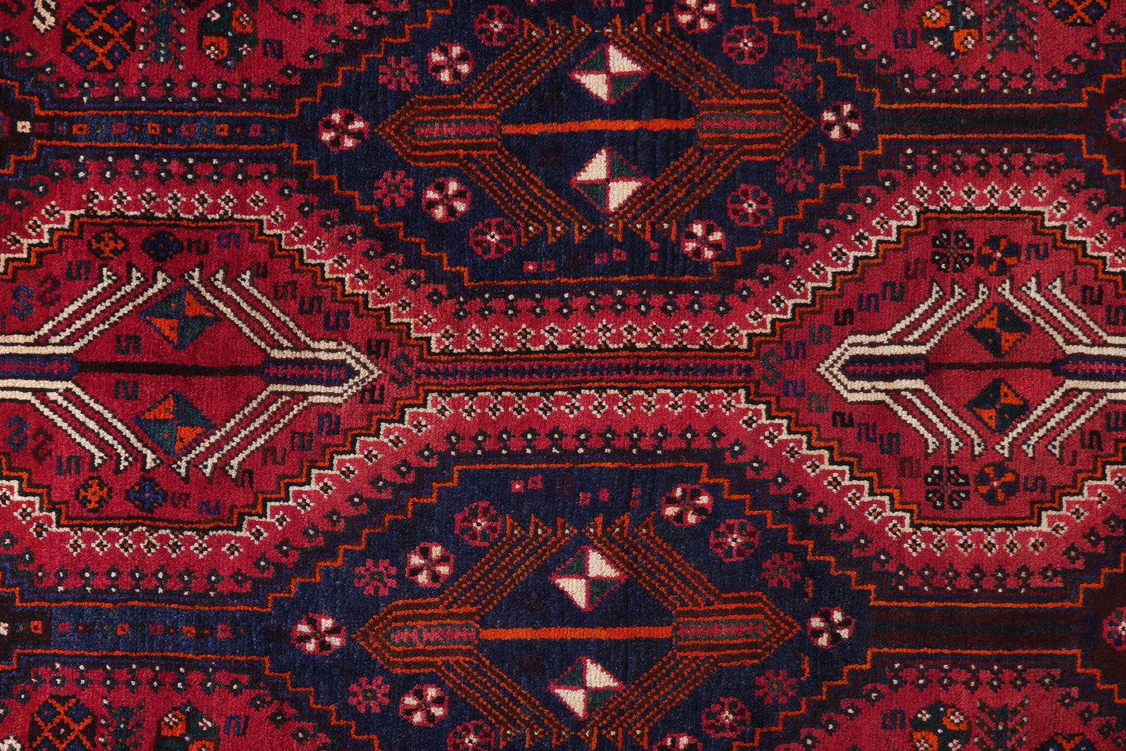 Shiraz — Hand-knotted, 154x246 cm, Red, 100% Virgin Wool | View 6