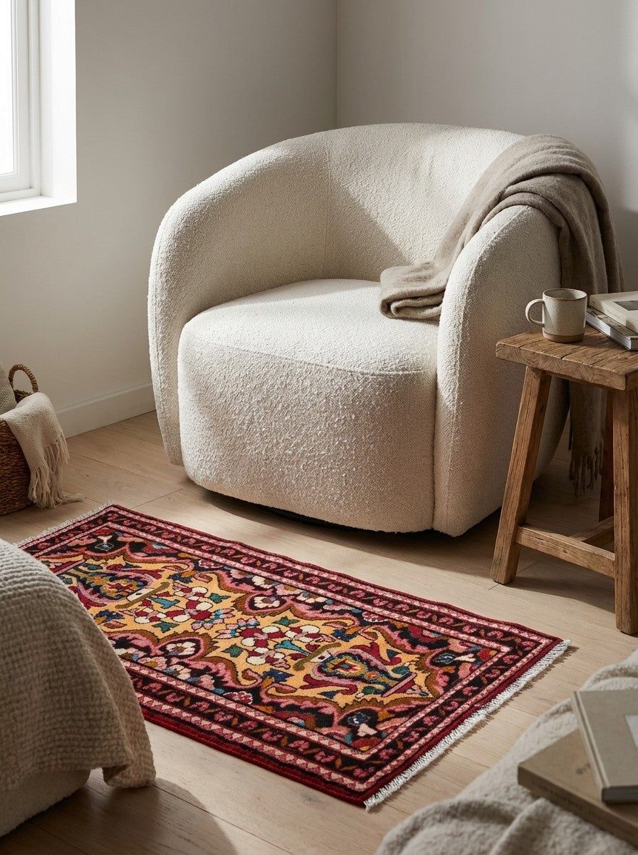 Lilian — Hand-knotted, 65x129 cm, Orange, 100% Virgin Wool | Detail view