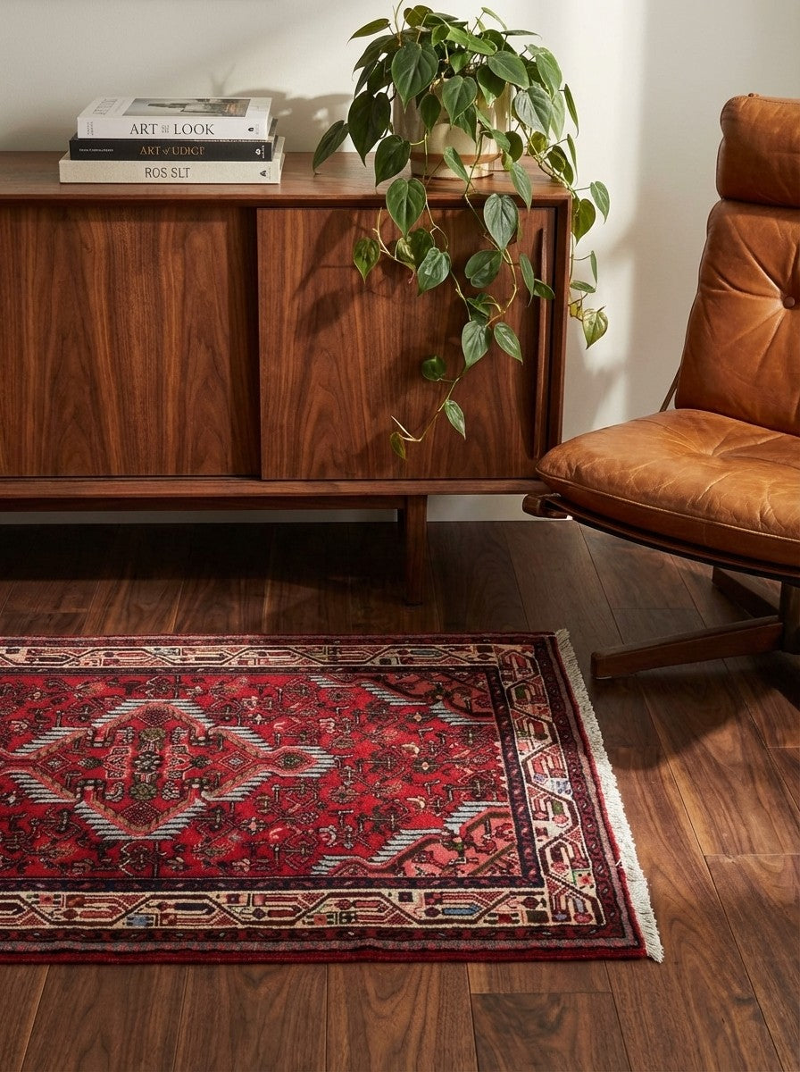 Assadabad — Hand-knotted, 74x124 cm, Red, 100% Virgin Wool | Back view