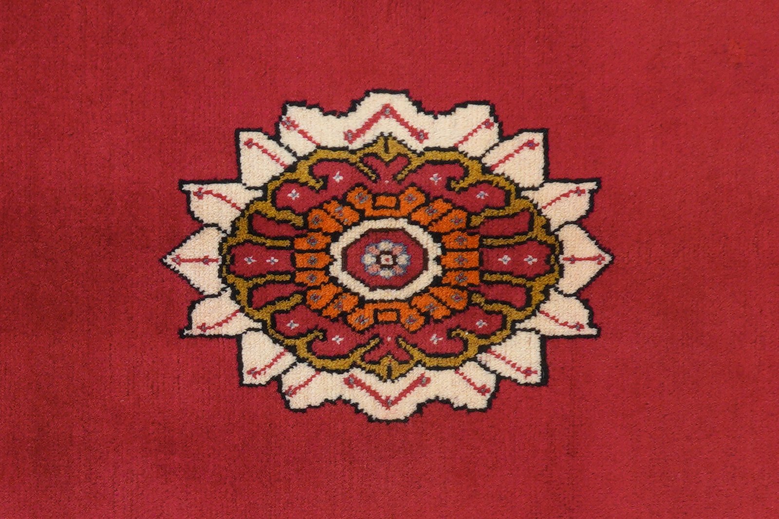 Gashgai — Hand-knotted, 108x159 cm, Red, 100% Virgin Wool | View 6