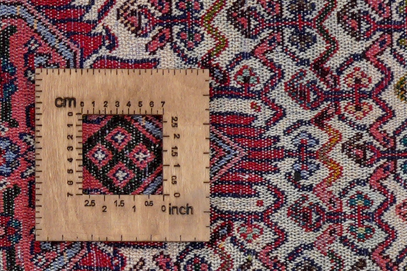 Assadabad — Hand-knotted, 77x193 cm, Beige, 100% Virgin Wool | View 8