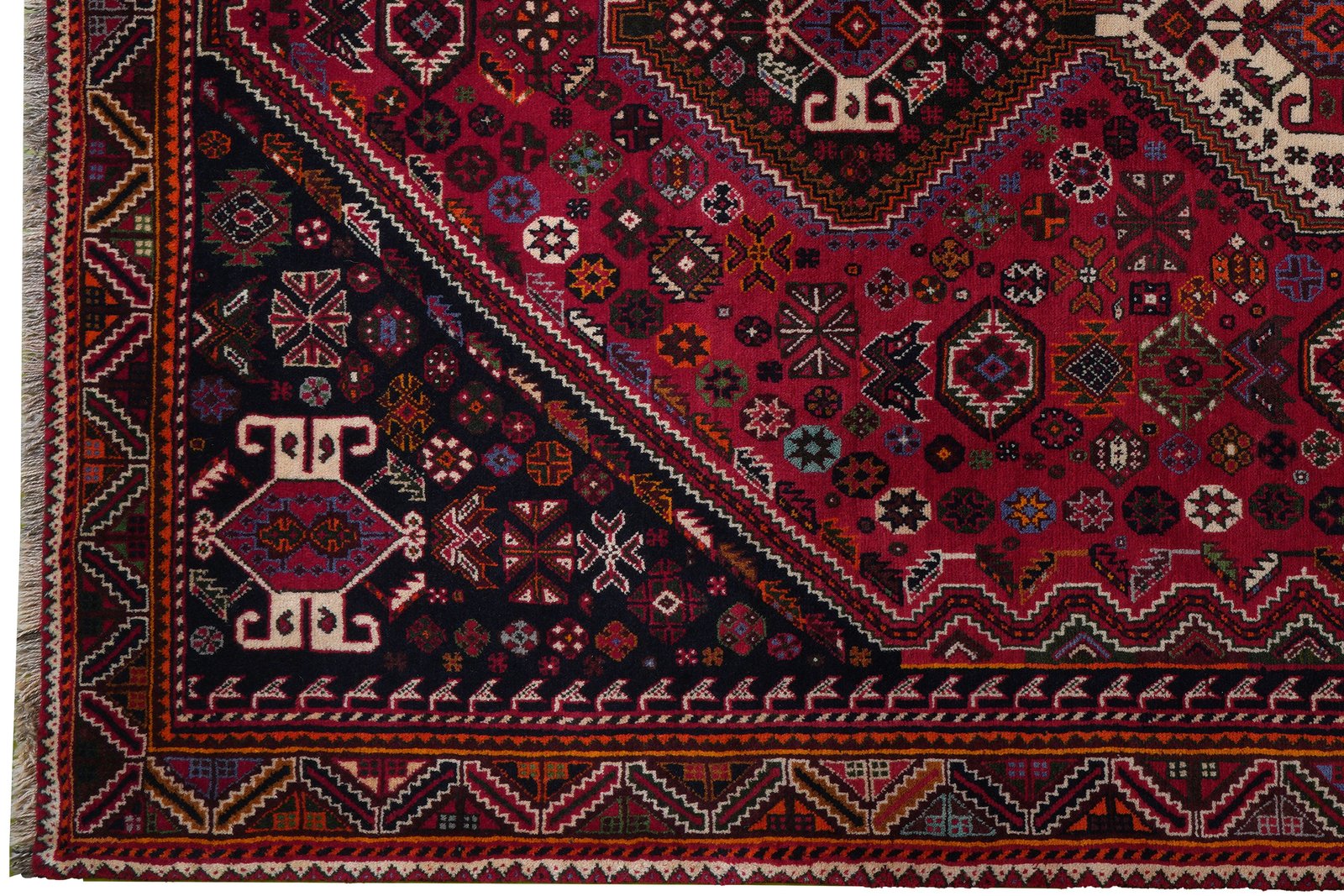 Gashgai — Hand-knotted, 198x300 cm, Red, 100% Virgin Wool | View 3