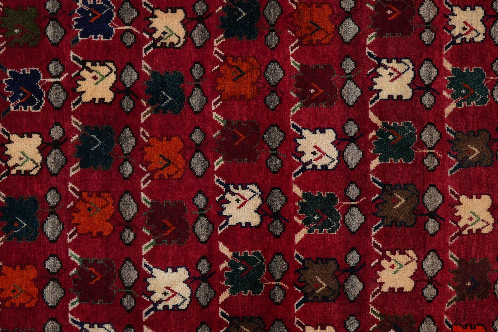 Gashgai — Hand-knotted, 106x198 cm, Red, 100% Virgin Wool | View 6