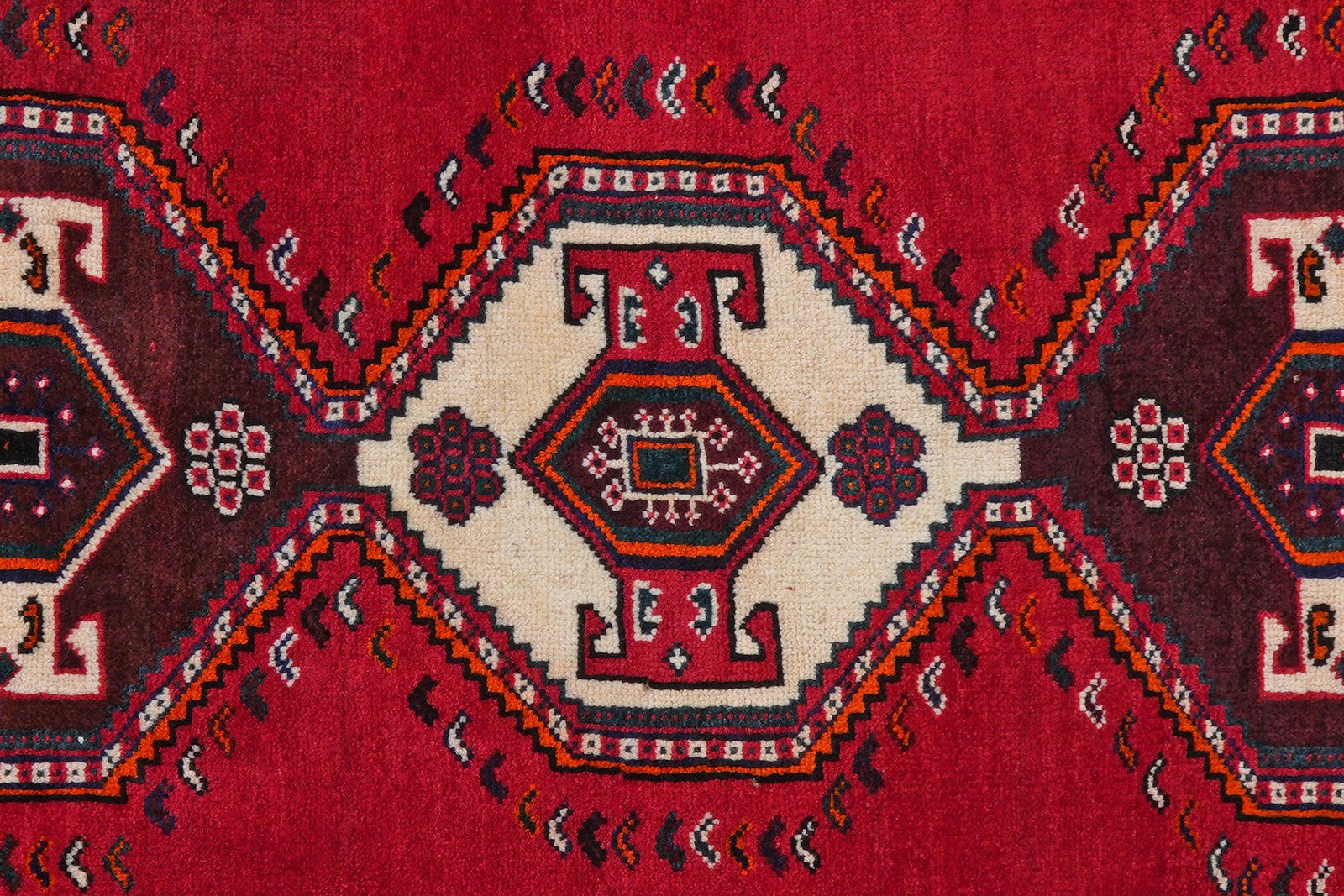 Gashgai — Hand-knotted, 165x254 cm, Red, 100% Virgin Wool | View 6